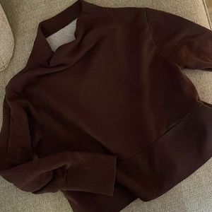 Nike dri- fit pull over sweater